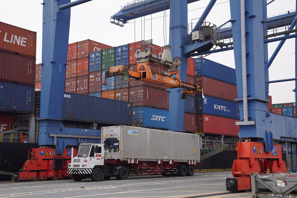 USAID helps ease congestion at Cat Lai container port